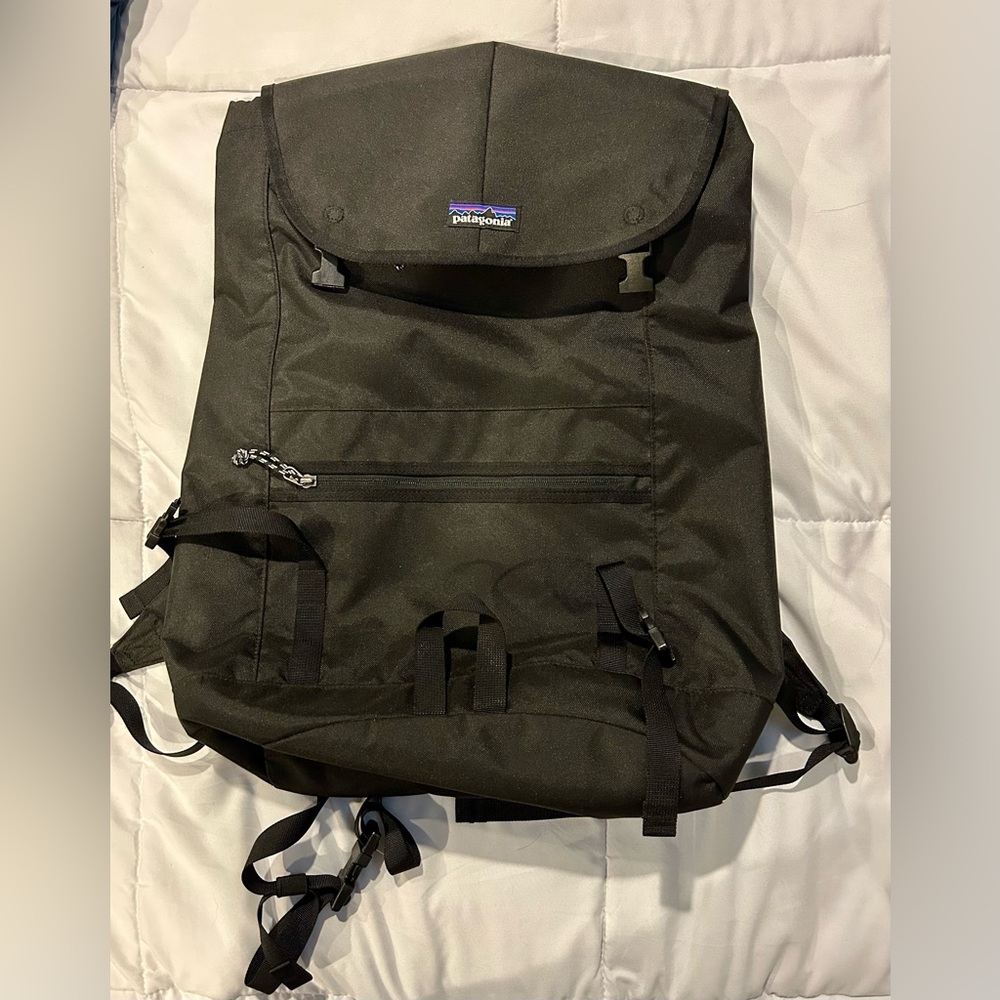 NWOT Black Patagonia Arbor Classic pack